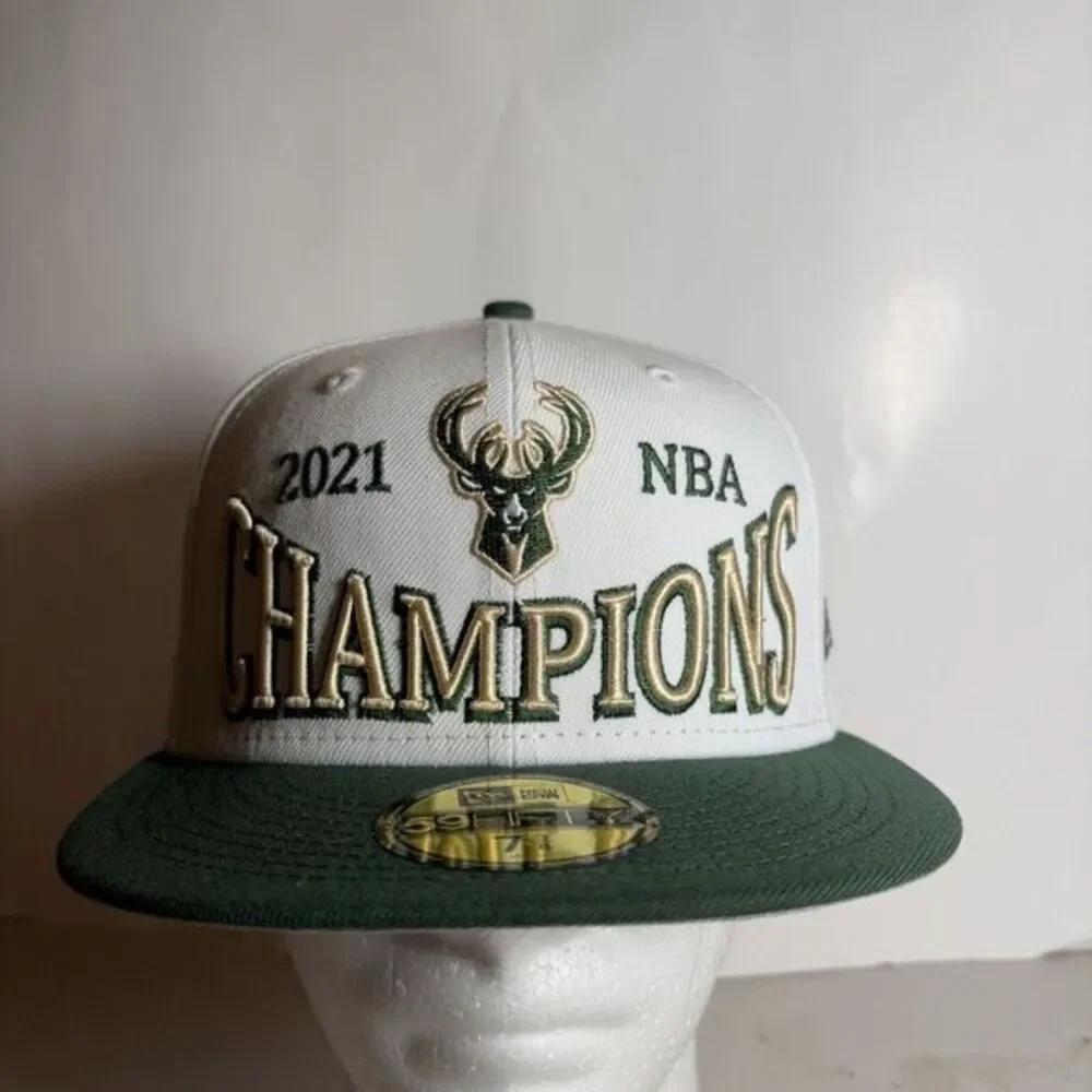New‎ Era 59FIFTY Milwaukee Bucks 2021 NBA Champions Fitted Hat NEW 7 3/8